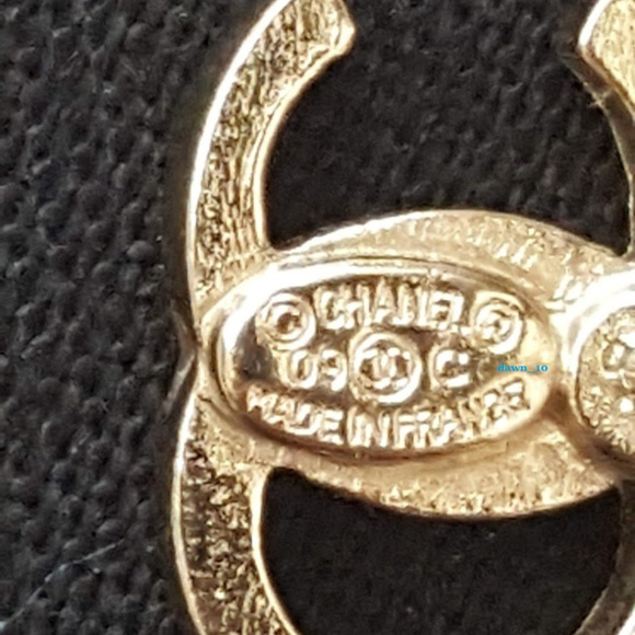 Chanel CC Heart Chain Drop Dangle Earrings, Gold - Picture 8 of 8